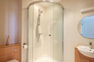 Master en-suite shower- click for photo gallery